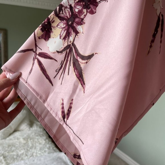 V-Neck Floral Satin Romper | Tailored with invisible zipper | Satin lining - Picture 3 of 5